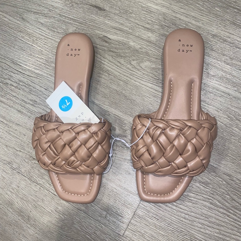 A new day Carissa woven sandals7.5